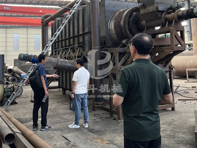 客戶來红豆视频機械參觀考察垃圾红豆视频app下载機