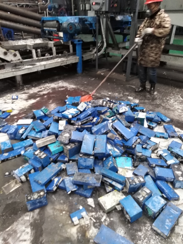 鋰電池红豆视频app下载裂解回收生產線智能化的生產現場